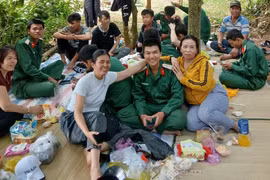 Gắn kết hậu phương, tiếp thêm động lực cho chiến sĩ.