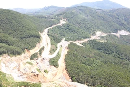 Thực hiện Dự án thành phần 2 cao tốc Quy Nhơn - Pleiku.