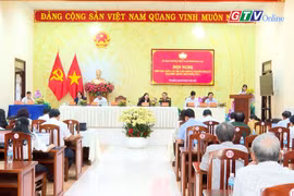 Khởi động tiếp xúc cử tri: Gửi gắm niềm tin trước ngày bầu cử