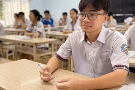 Nóng: Bộ GD-ĐT yêu cầu lùi thời điểm công bố điểm chuẩn ĐH