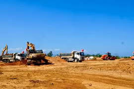 Xuyên Tết trên các công trình trọng điểm