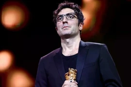 Bộ phim "Gelbe Briefe" giành giải Gấu Vàng tại Liên hoan phim quốc tế Berlin