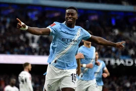 Man City thắng nhọc đối thủ giải hạng Ba, Guehi ghi dấu ấn tại FA Cup
