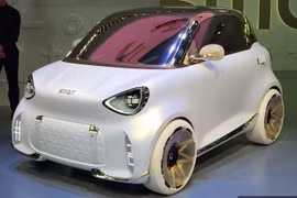 Mẫu xe điện mini 2 chỗ đi được 300 km mỗi lần sạc