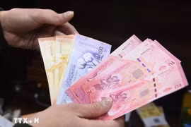 Syria bắt đầu lưu hành tiền giấy mới từ ngày 3-1-2026