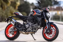 Ducati Monster 2026 thêm màu Sport Livery, ga tự động Cruise Control