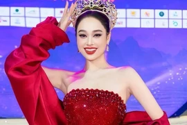 Tuổi 21 giỏi giang của Hoa hậu xứ Thanh Nguyễn Thị Mỹ Linh