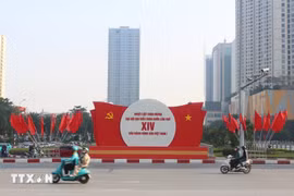 Hà Nội rực rỡ cờ hoa, sắt son niềm tin vào Đại hội XIV của Đảng
