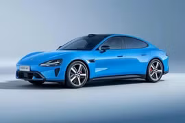 Xiaomi SU7 2026 nâng cấp chạy 900km/sạc, giá bán 804 triệu đồng