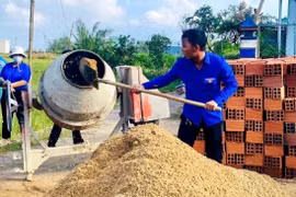 Xung kích cùng “Chiến dịch Quang Trung”