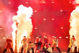 Cú bắt tay "chấn động" của Sony Music và YeaH1