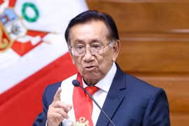 Ông Balcazar trở thành tổng thống thứ 8 tại Peru