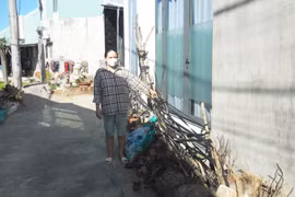 Ngang nhiên rào chắn trước cửa nhà người khác