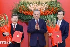 Tổng Bí thư Tô Lâm trao Quyết định của Bộ Chính trị phân công, bổ nhiệm cán bộ