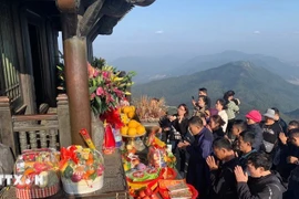 Du Xuân, lễ chùa ngày Tết tạo bứt phá cho du lịch tâm linh