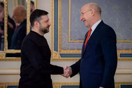 Anh sẽ phát triển tên lửa đạn đạo tầm xa mới cho Ukraine