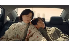 Mẹ con quốc dân "Ký sinh trùng" hội ngộ khán giả Việt