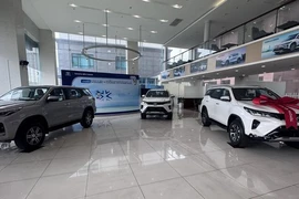 Cuối năm, nhiều hãng ô tô rơi vào cảnh không có xe để bán