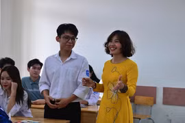 Bộ GD-ĐT: Không cấm dạy thêm, học thêm chính đáng