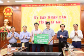 Hỗ trợ nhân dân vùng bão khắc phục hậu quả thiên tai