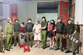 Công an xã Ia Pa bắt giữ hai đối tượng tràng trữ, sử dụng trái phép chất ma túy.