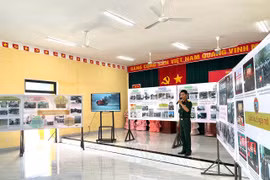 Các đơn vị của Sư đoàn 2 thuyết trình về phòng Hồ Chí Minh của đơn vị. Ảnh: Đ.H