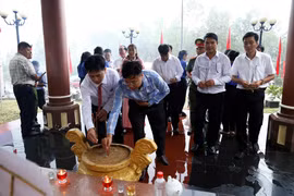 Gia Lai: Dâng hoa, dâng hương kỷ niệm 59 năm chiến thắng Thuận Hạnh