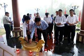 Gia Lai: Dâng hoa, dâng hương kỷ niệm 59 năm chiến thắng Thuận Hạnh