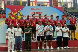 Đội bóng chuyền Gia Lai giành giải nhất Hội thi thể dục thể thao Quân khu 5
