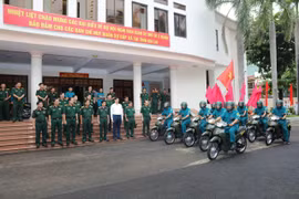 Gia Lai: Tiếp nhận 270 mô tô cho ban chỉ huy quân sự cấp xã