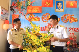 Năm mới nghe lính nhà giàn DK1 kể chuyện đón Tết