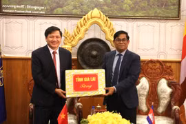 Đoàn lãnh đạo cấp cao tỉnh Gia Lai thăm, chúc Tết tỉnh Ratanakiri