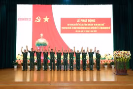  Sư đoàn 320: Phát động đợt thi đua “Phất cao cờ hồng tháng Tám- thi đua giành 3 nhất” 