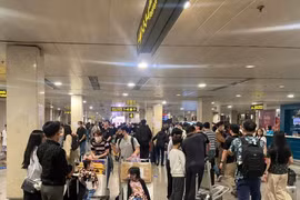 Ngày cuối nghỉ Tết, Sân bay Tân Sơn Nhất đón trên 150.000 khách