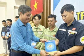 Sẻ chia với đoàn viên, người lao động sau thiên tai