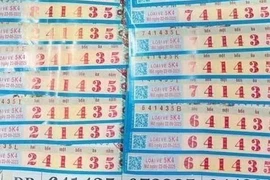 Một chủ nhà trọ ở Bình Dương trúng 4 tờ vé số độc đắc, miễn tiền thuê trọ 3 tháng cho người thuê