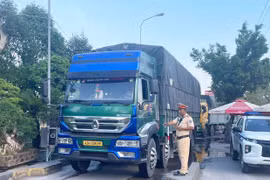Tuần tra, siết chặt kiểm soát tải trọng phương tiện