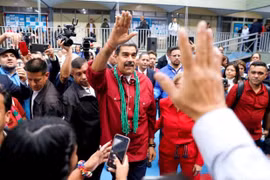 Bầu cử Quốc hội Venezuela: Đảng cầm quyền giành chiến thắng vang dội