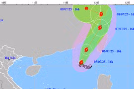 Bão số 2 tăng lên cấp 10, sóng biển cao 6 m