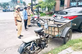 Kiểm soát xe tự chế để bảo đảm an toàn giao thông