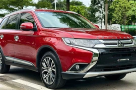 Xe 7 chỗ Mitsubishi Outlander đời 2019 giá tầm 500 triệu đồng, có nên mua?