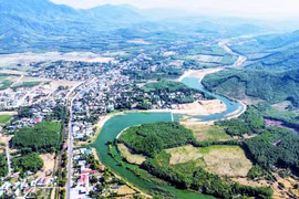 Phát huy lợi thế xây dựng Vân Canh bền vững, giàu bản sắc