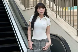 Bí kíp 'phá đảo' ngày nắng nóng với các kiểu áo ngắn tay