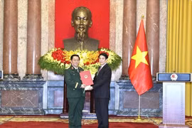 Ông Nguyễn Trọng Nghĩa được thăng quân hàm Đại tướng, giữ chức Chủ nhiệm Tổng cục Chính trị