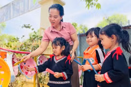 Miễn học phí “Chìa khóa” mở cánh cửa giáo dục toàn diện