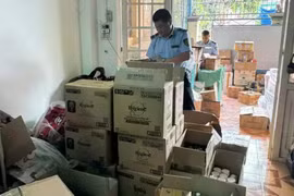 Đắk Lắk: Phát hiện nhiều cơ sở bán dược liệu, mỹ phẩm, hàng hóa trôi nổi