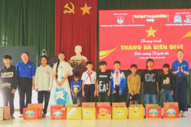 Chương trình “Tháng ba biên giới”: Hướng về biên cương Tổ quốc