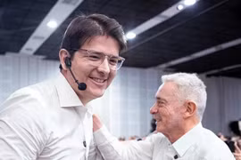 Ứng cử viên Tổng thống Colombia Miguel Uribe bị bắn trọng thương