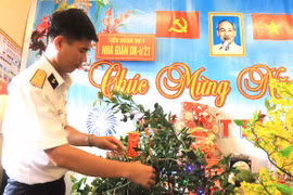 Tết sớm trên nhà giàn DK1