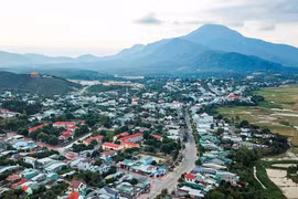 Những tuyệt tác thiên nhiên: Đánh thức Chư Mom Ray